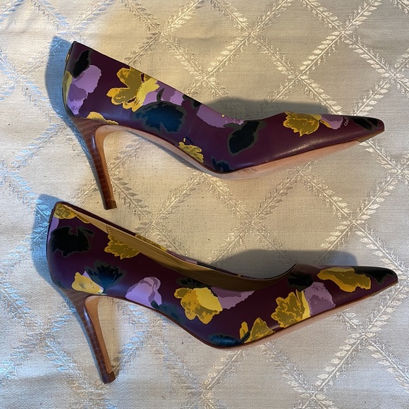 Coach Floral Leather Pump, new - Picture 7 of 12